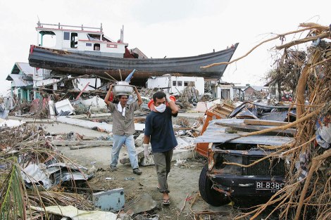 El pesquero días después del tsunami (google images)