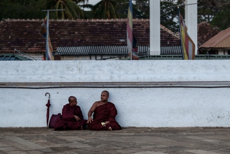 Monjes Anuradhapura